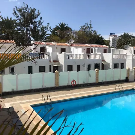 Virginia Otel Playa de las Américas